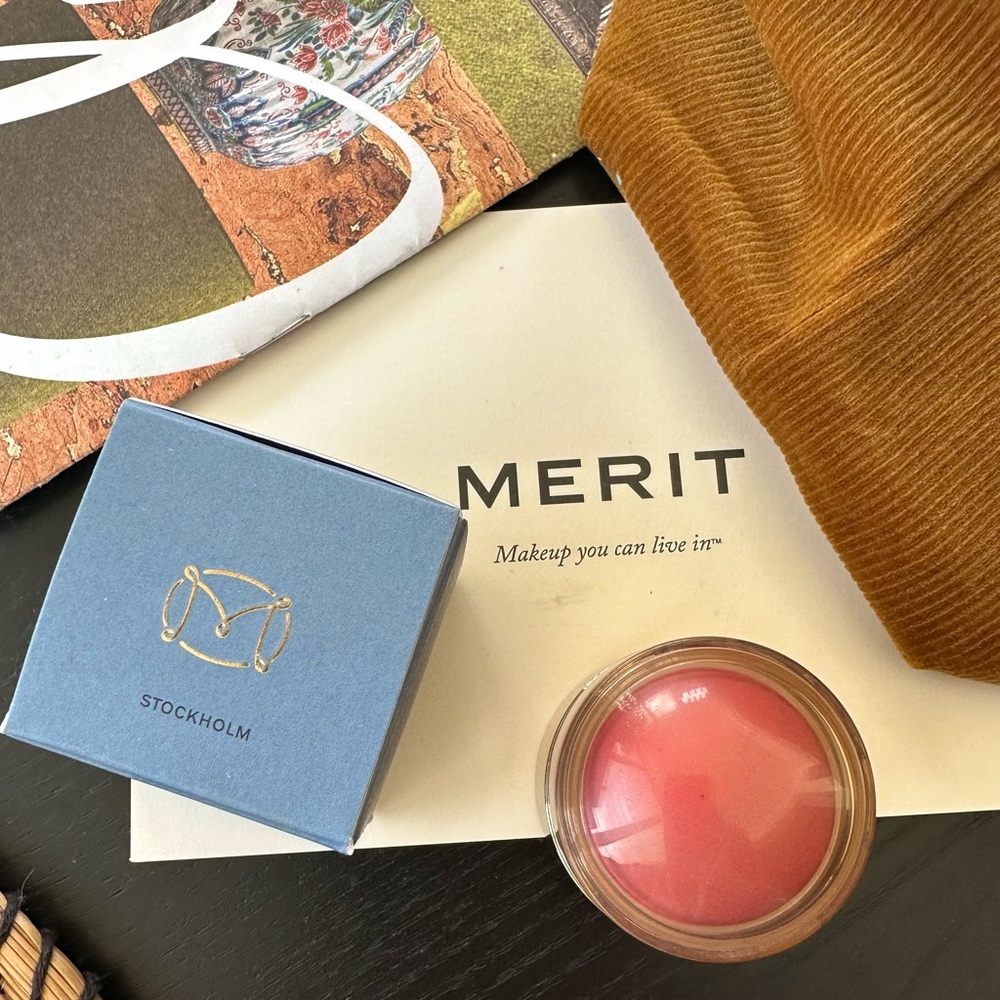 MERIT BEAUTY | Flush Balm in shade Stockholm